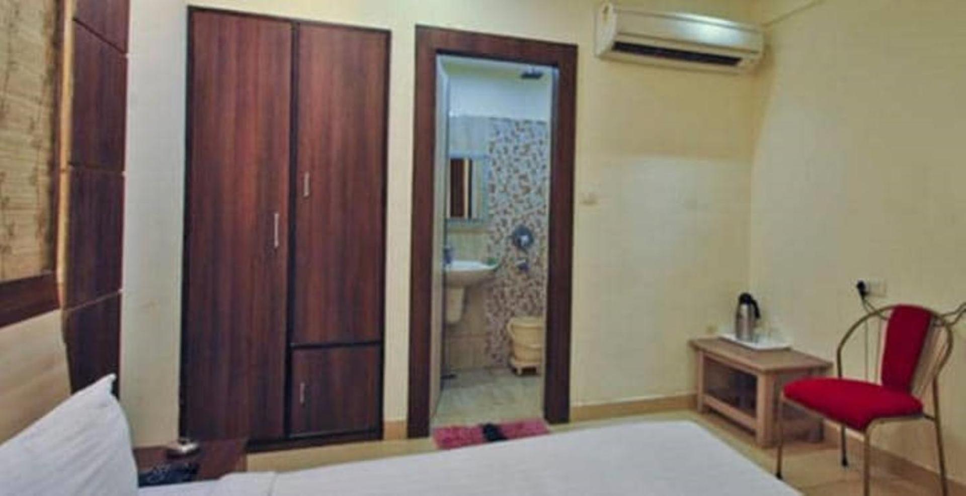 Hotel Mandiram Allāhābād Junction Exterior foto